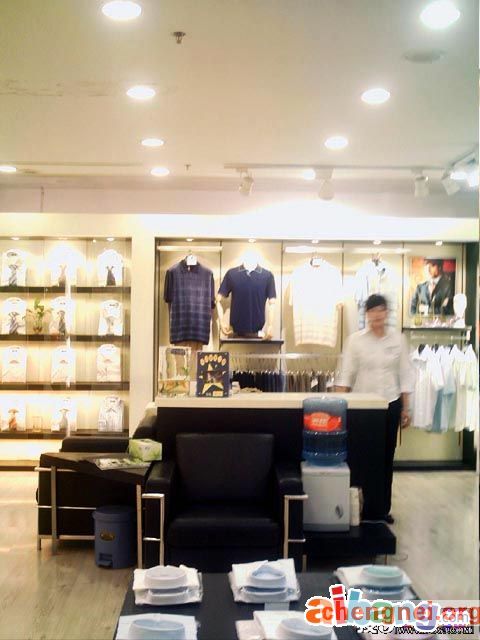 顺美服装(金博大店)